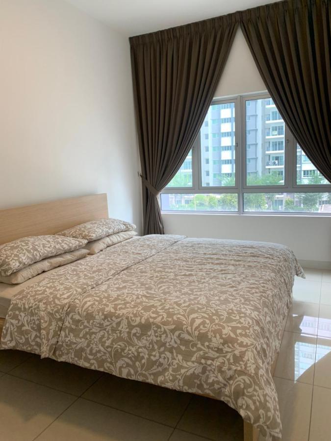 Relaxed Family Staycation, Pool View W Wifi N Netflix Bangi Luaran gambar